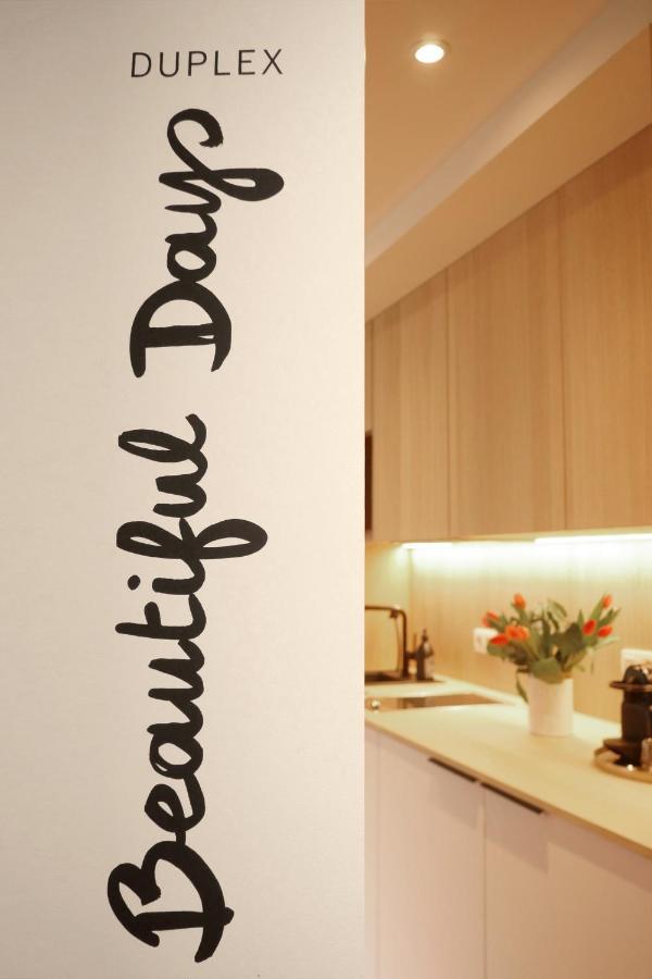 Beautiful Days Duplex - Center スパ エクステリア 写真